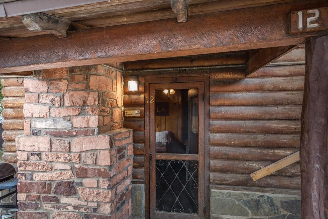 Cozy Cabin, 2 Bedrooms, Fireplace, Midtown, Sleeps 5 Рюидозо Екстериор снимка