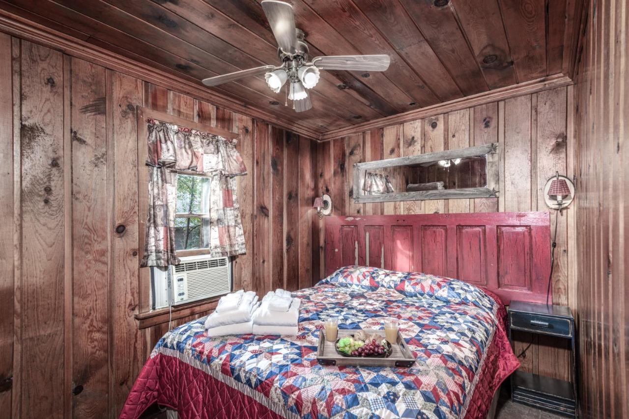 Cozy Cabin, 2 Bedrooms, Fireplace, Midtown, Sleeps 5 Рюидозо Екстериор снимка