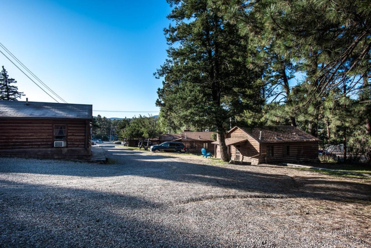Cozy Cabin, 2 Bedrooms, Fireplace, Midtown, Sleeps 5 Рюидозо Екстериор снимка